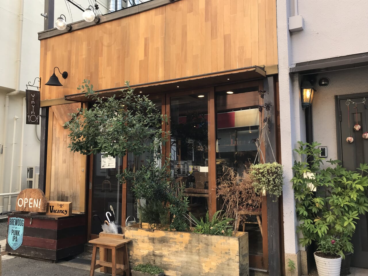 ビストロ ビンビン 上本町6店