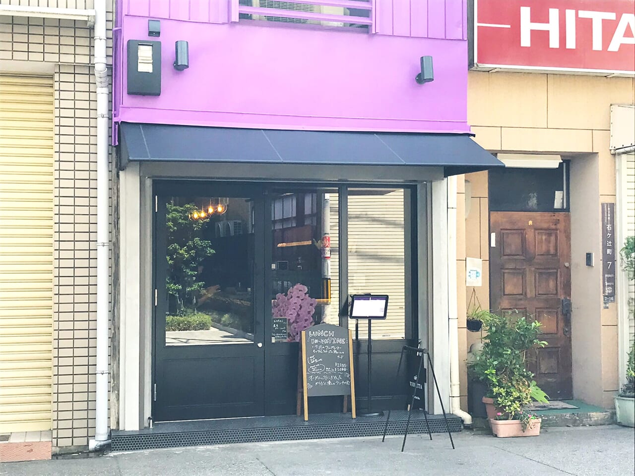 上本町のCafe VIOLETTA