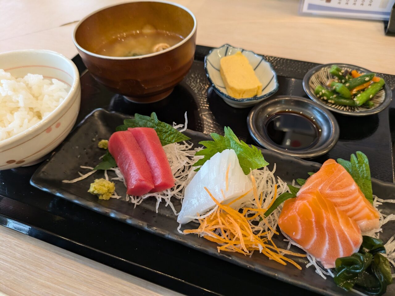 西田辺の食楽酒楽 もちもた