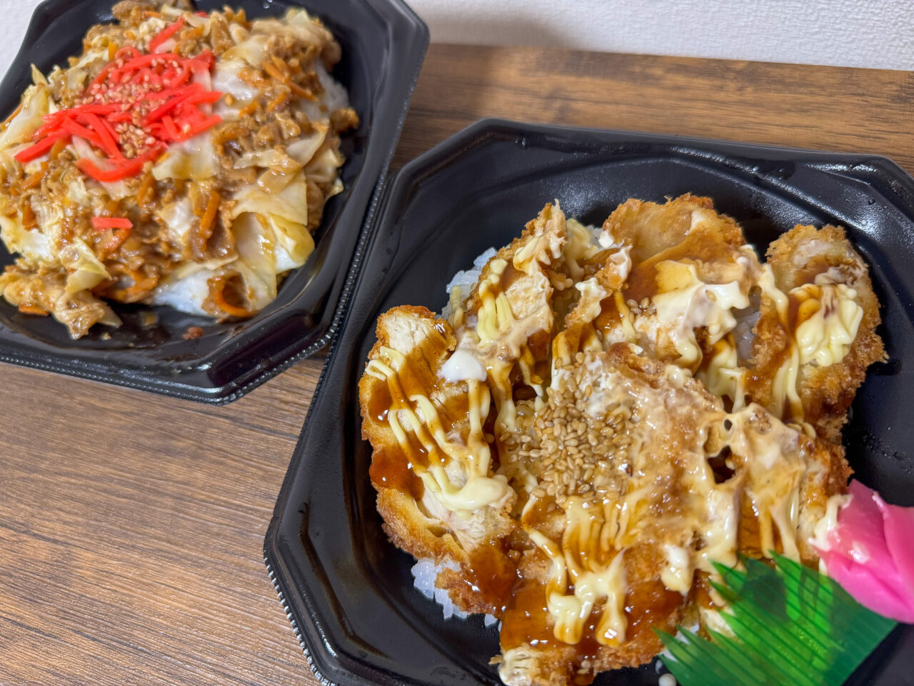 あべのキューズモール内にある惣菜専門店クックデリ御膳のどんぶり