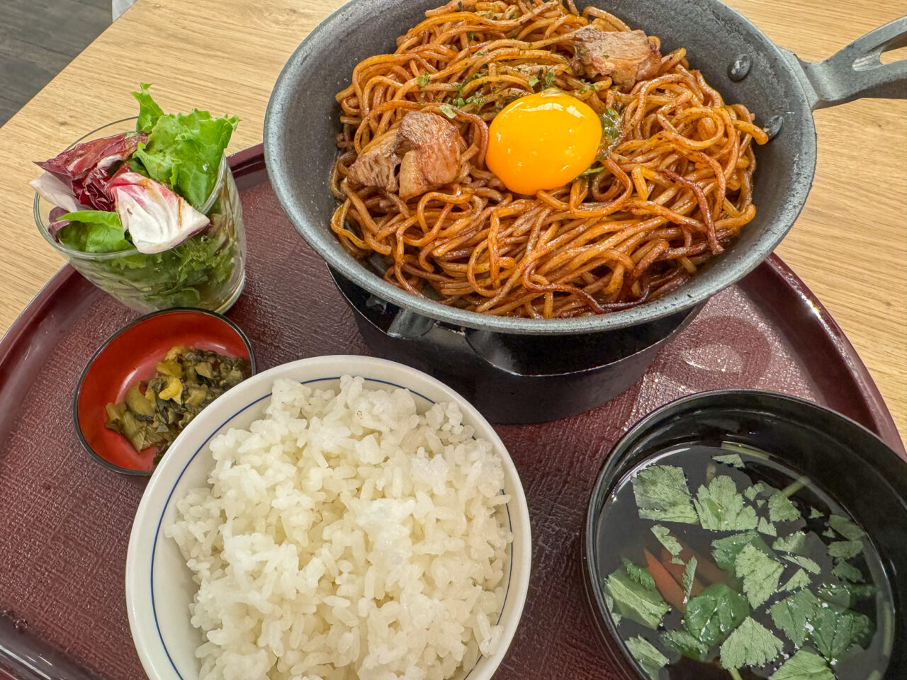 上本町YUFURAの「ビフテキ重 牛ノ福」